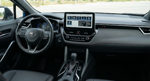 Century SUV Gallery Image 3